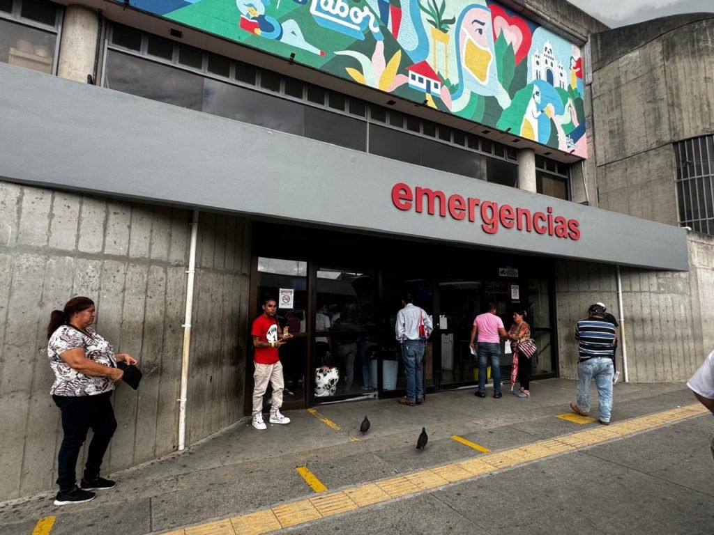 Emergencias en Hospital de Cartago: Personas mayores entre las más afectadas