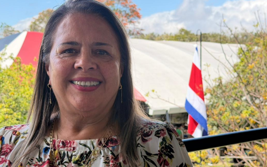 Flory Campos, adulta mayor delegada del TSE: cuando la experiencia sostiene la democracia