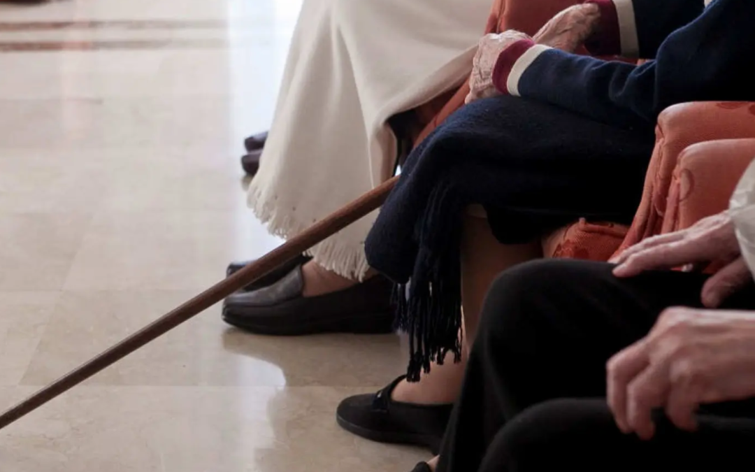 Defensoría alza la voz por 45 mil pensionados sin aumento por costo de vida desde hace cinco años