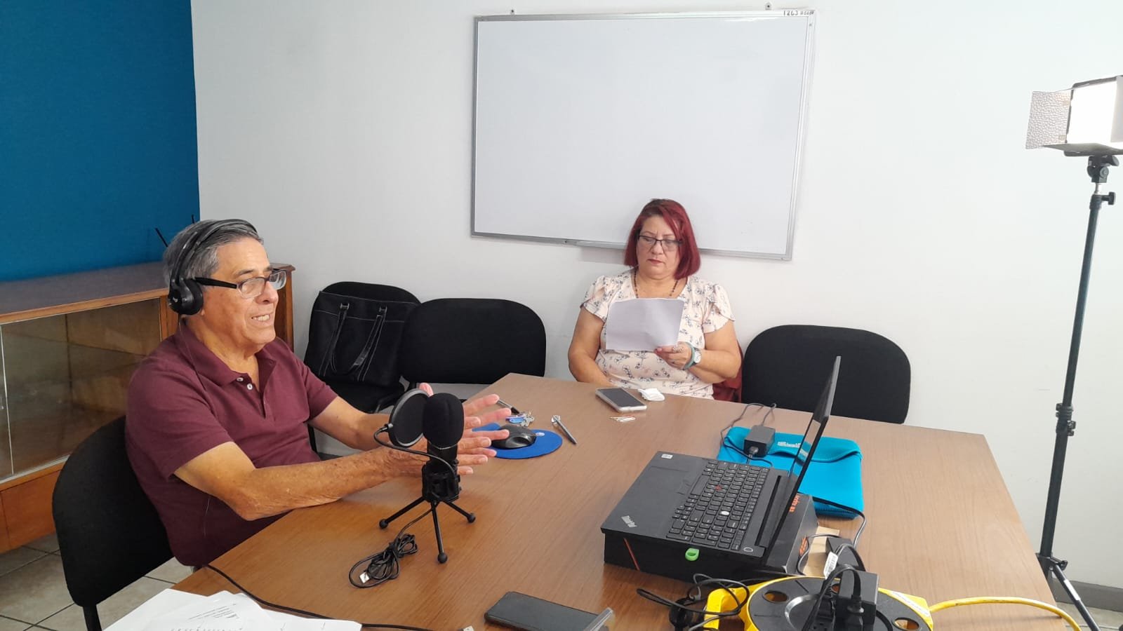 La Voz de AGECO” llega a Spotify: 39 años de radio hecha por personas mayores ahora en formato digital