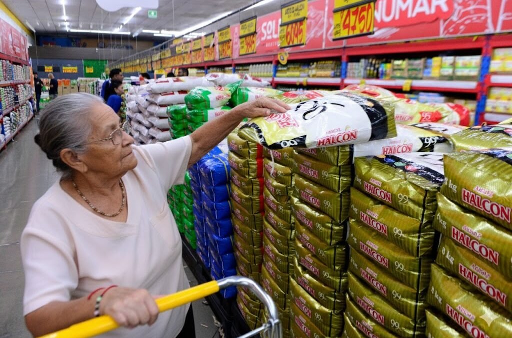 Pérdida de poder adquisitivo en personas adultas mayores en Costa Rica (2024–2026): cuando el IPC no cuenta toda la historia