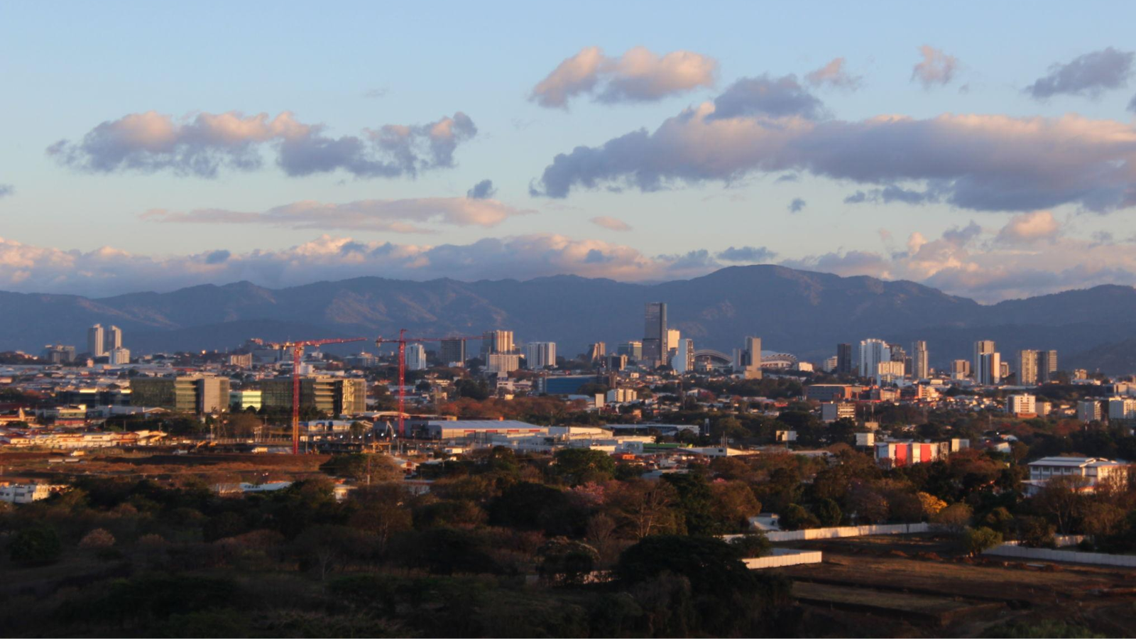 La GAM envejece primero: el cambio demográfico que redefine la atención de la persona adulta mayor en Costa Rica