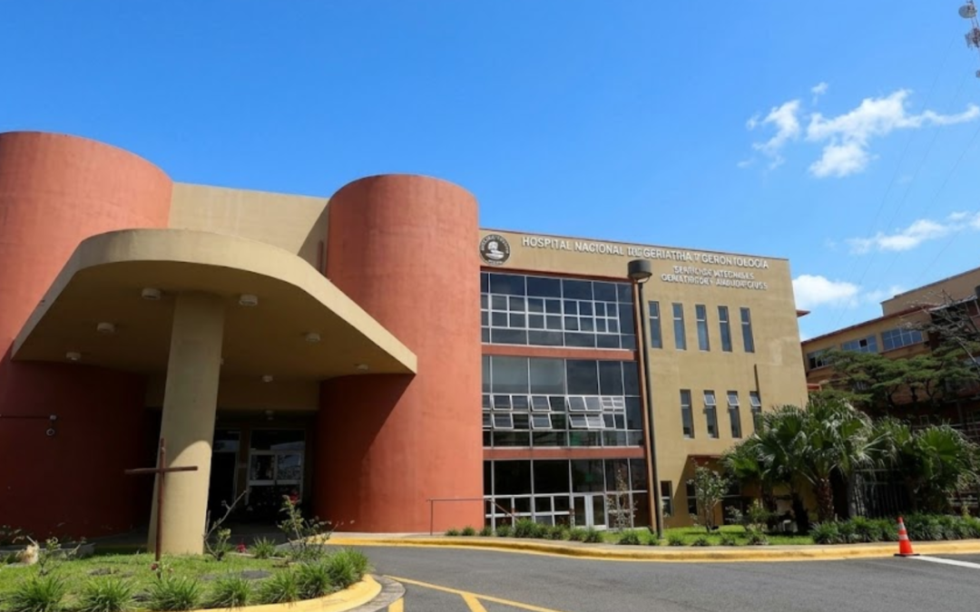La CCSS gastará ¢2 billones en adultos mayores en 2038 — y los servicios siguen fallando