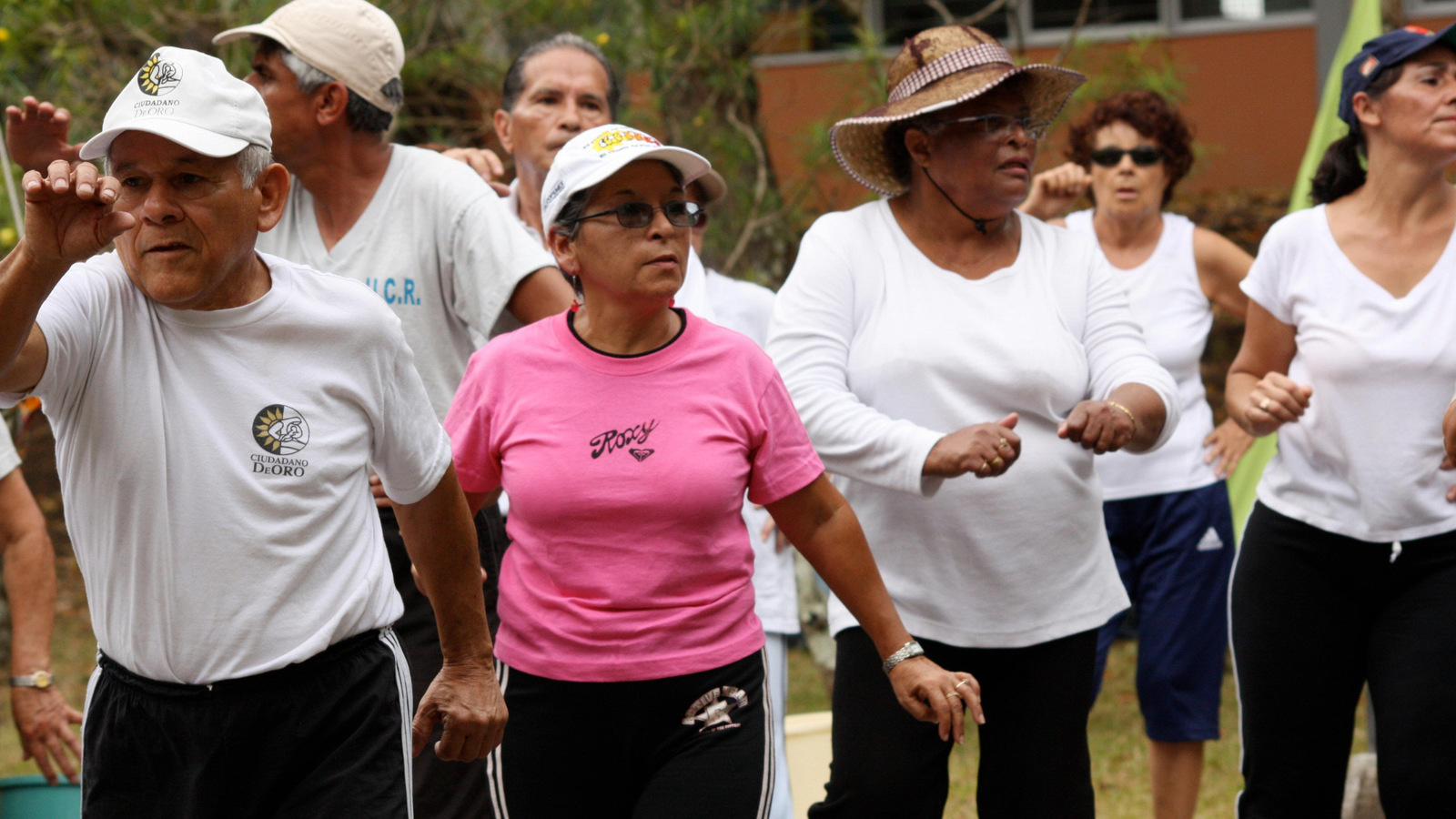 ¿Quiere proteger su memoria después de los 50? No empiece por un sudoku: empiece por caminar