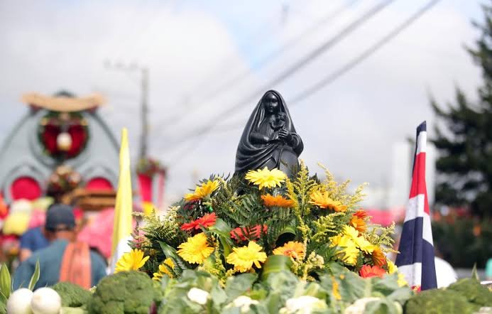 La Pasada de la Virgen: lo que recuerdan quienes la han visto pasar toda la vida