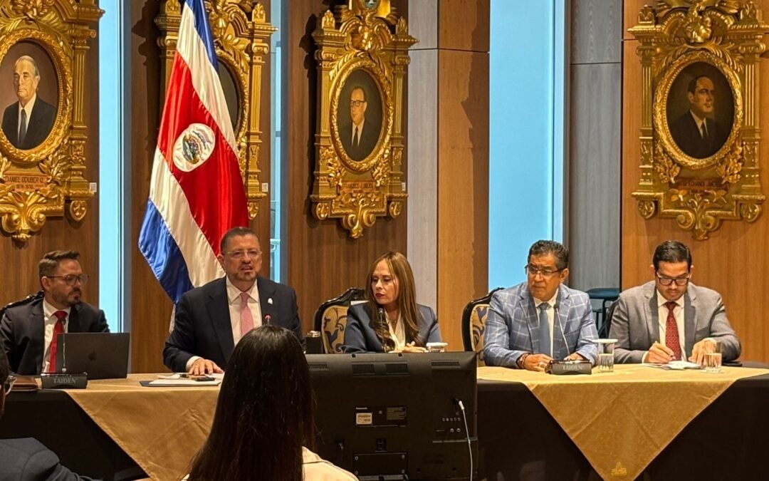 Presupuesto 2027: ¿cuánto dinero destinará realmente Costa Rica a una población que envejece?